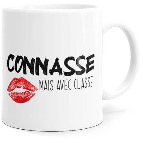 Tasse drôle Connasse Classe pour offrir un cadeau original à vos proches : Amis, Couple, Collègue, Frère, Sœur, Mari, Femme, Copine. Parfait pour Anniversaire, St Valentin, Noël. Réveillez-vous avec le sourire.