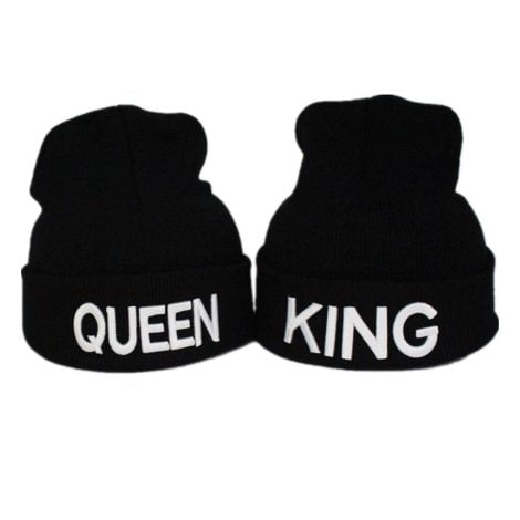 Ensemble Bonnet Tricoté King Queen Noir et Blanc – Cadeau de Noël pour Couple – Taille Unique.