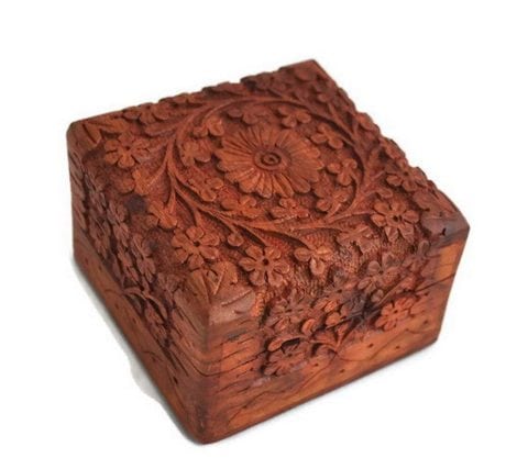 Boîte à bijoux en bois sculpté à la main – Rangement élégant pour souvenirs et bijoux – Cadeaux originaux pour hommes et femmes.