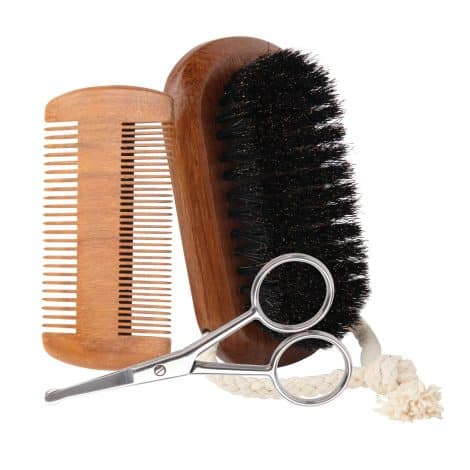 Ensemble de soin de la barbe Nivaobi : Brosse et peigne en bois de santal, avec ciseaux et brosse en poils de sanglier. Parfait cadeau masculin.