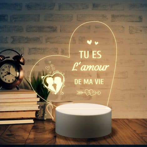 Veilleuse LED en Acrylique Amour, idéale pour offrir en cadeau de Saint Valentin, anniversaire de mariage, Noël.