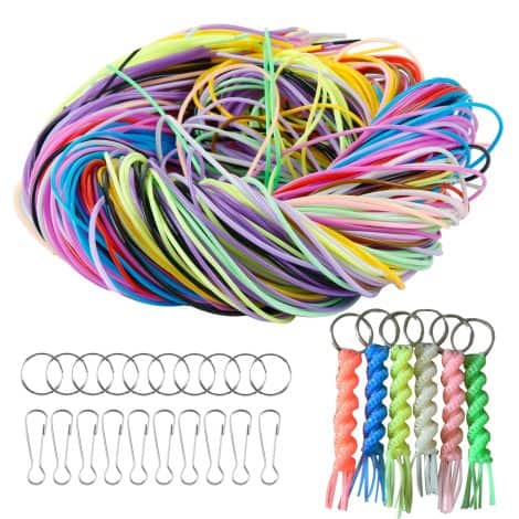 Lot de 200 cordes en plastique Scoubidou de 20 couleurs différentes avec porte-clés. Parfait pour créer des bijoux et des objets d’artisanat personnalisés.