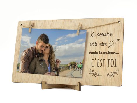 Cadre photo Saint Valentin, idéal pour couples amoureux avec détails originaux et idées cadeaux.