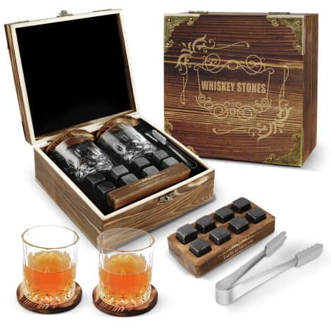 Coffret cadeau Whisky Eaststorm pour homme, comprenant 2 verres, 8 pierres et personnalisation, parfait pour Papa et Mari, idéal pour Noël et la fête des pères.