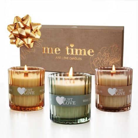 « Me Time » : Lot de bougies parfumées JUST LOVE® pour votre bien-être personnel, idéal comme cadeau de Noël ou pour choyer une amie.